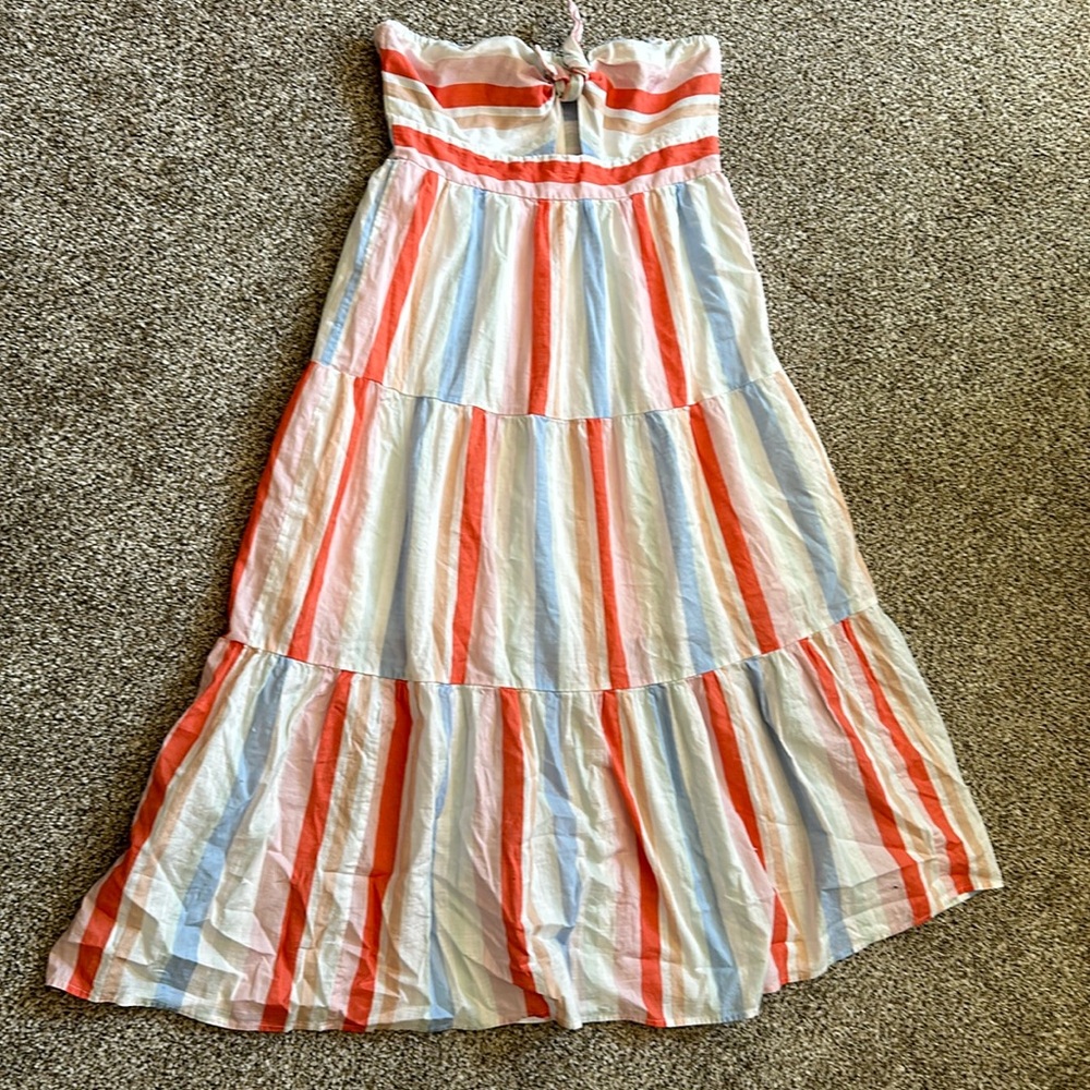 Strapless dress